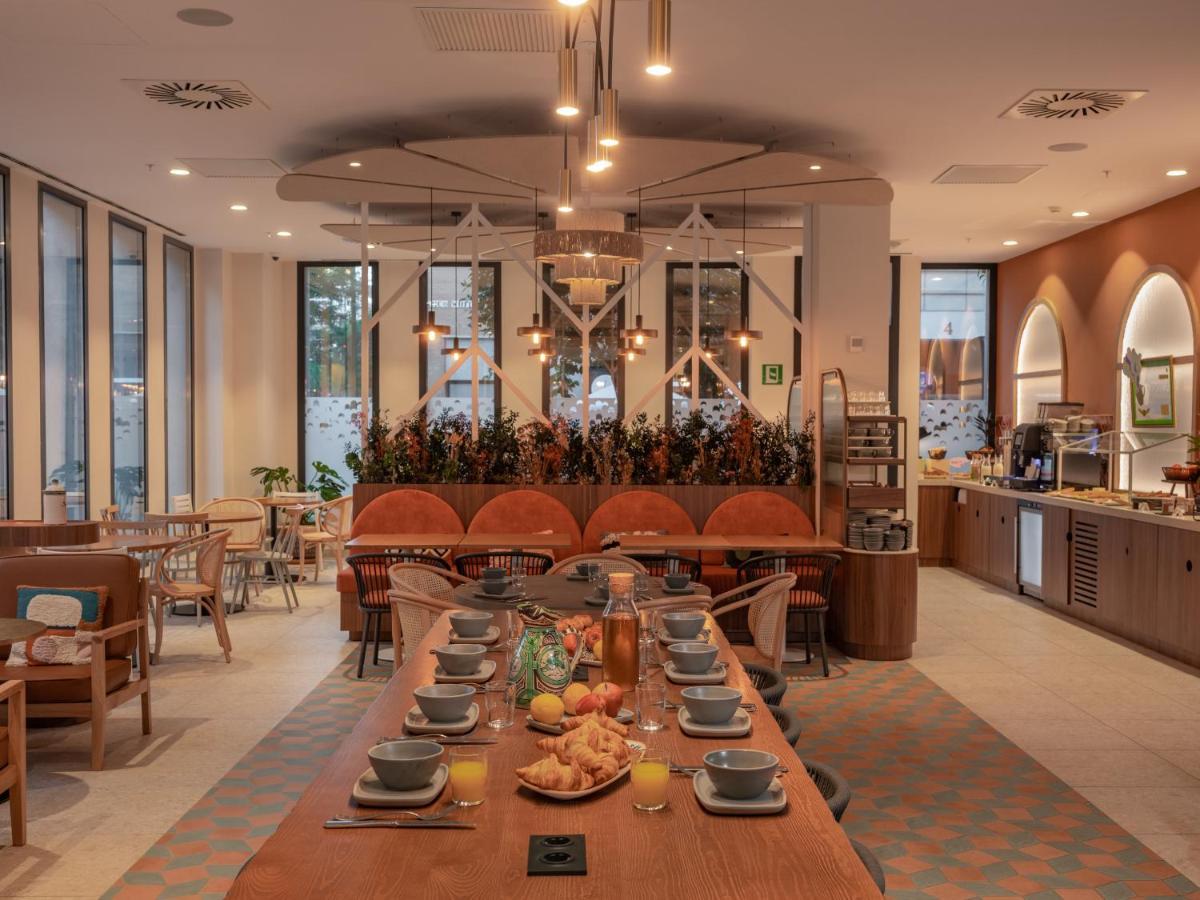 Ibis Styles Sevilla City Santa Justa Exterior photo